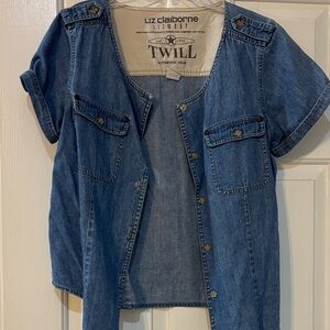 Liz Claiborne Women ‘s Classic Blue Denim Jacket